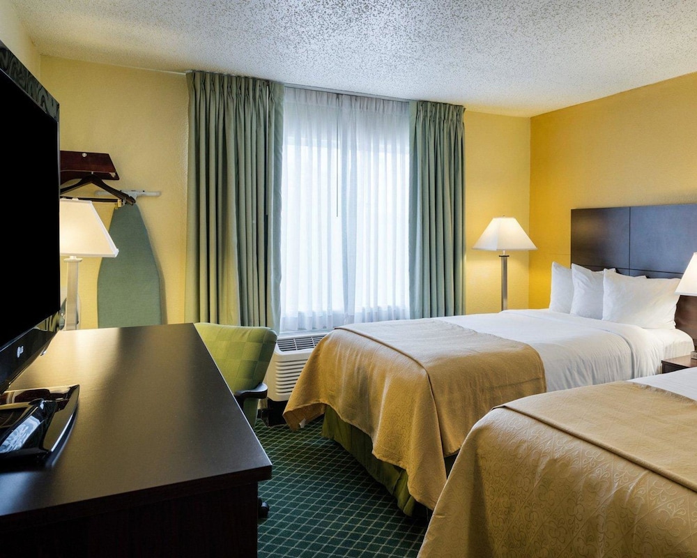 Quality Inn Newark 16/36