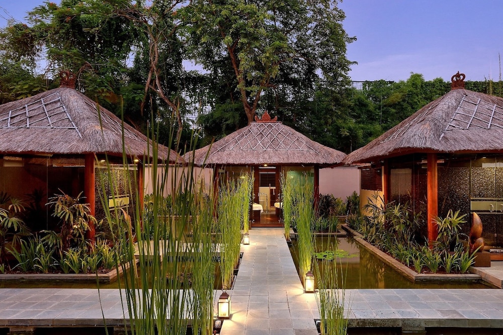 Bali Nusa Dua Hotel 59/63