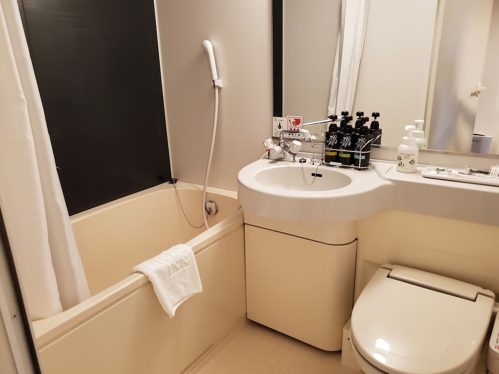 Sotetsu Fresa Inn Yokohama Totsuka 68/69