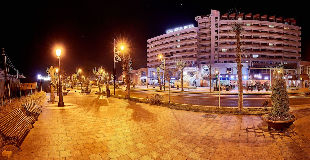 Hotel Rina Sinaia 43/50