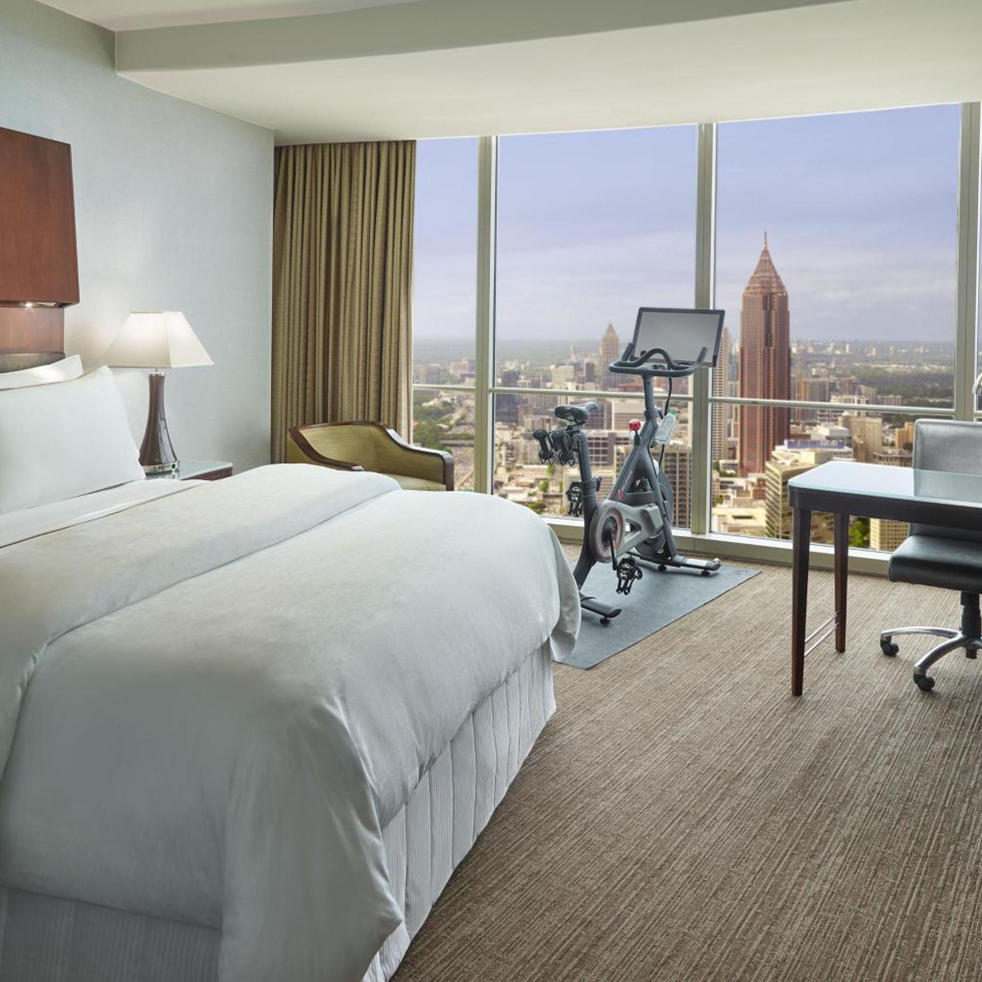Westin, Guest Room, King Bed, Low Floor