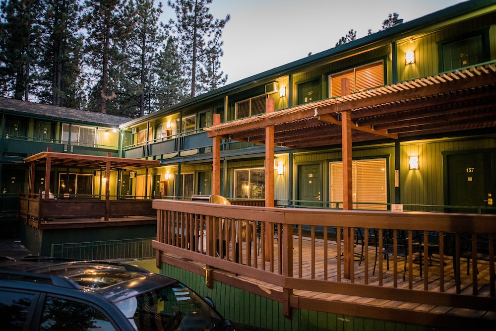 Big Pines Mountain House 2/67