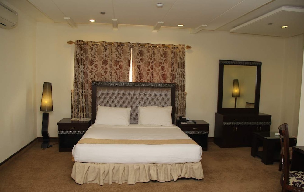 Hotel Javson Sialkot 22/60