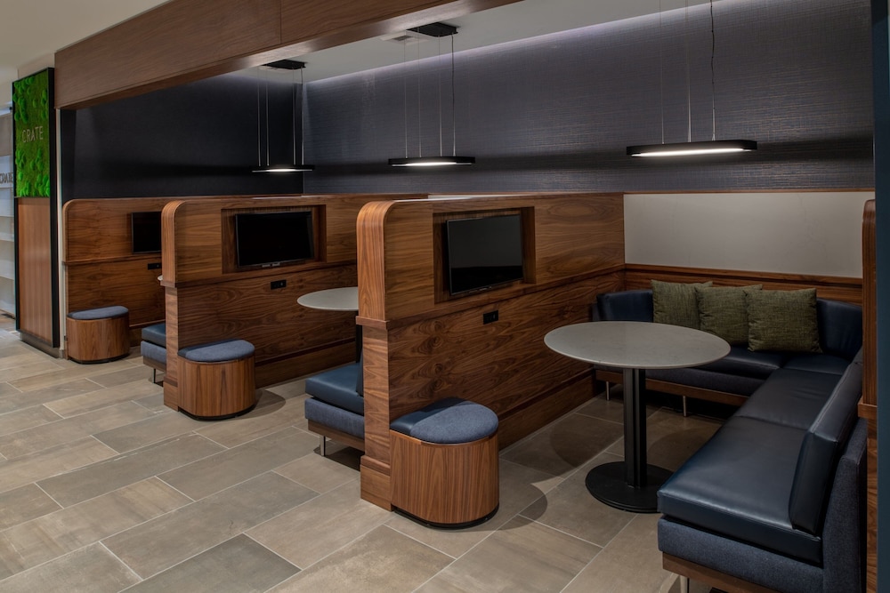 Courtyard by Marriott Olympia 29/32