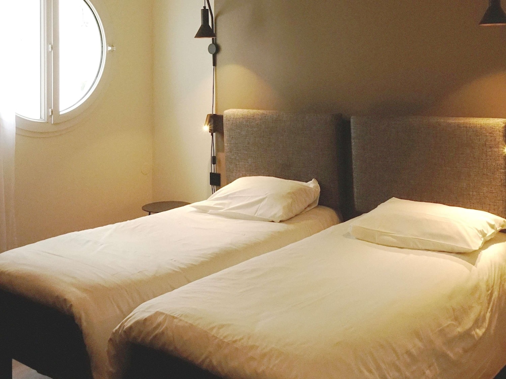 STANDARD, TWIN BEDS