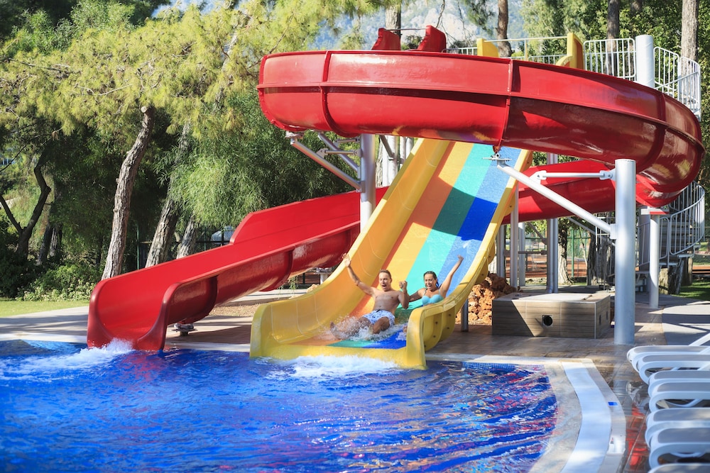 Kimeros Park Holiday Village 62/70