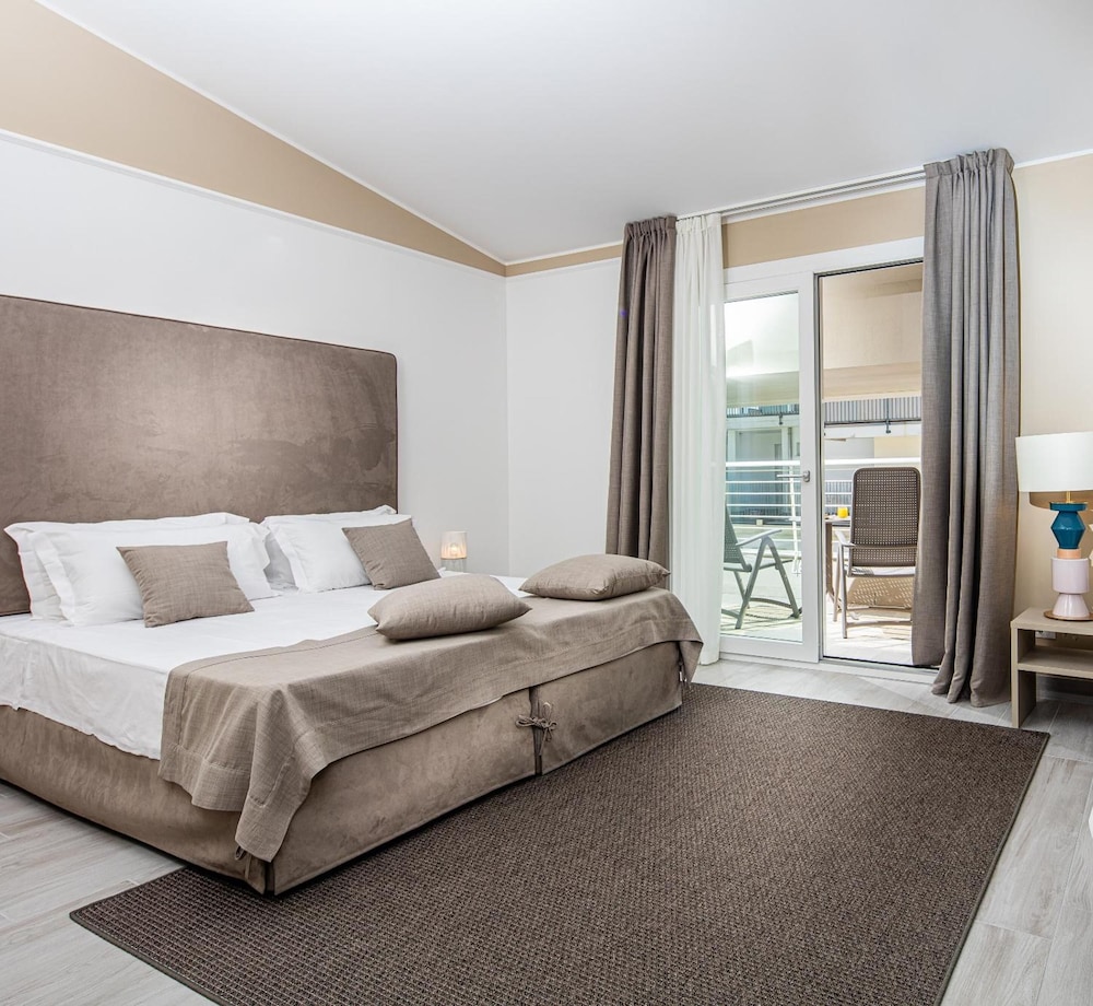 Hotel Capitol 14/54