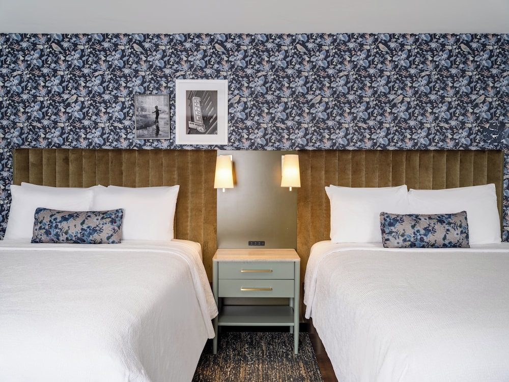 Luxury, Suite, 2 Queen Beds