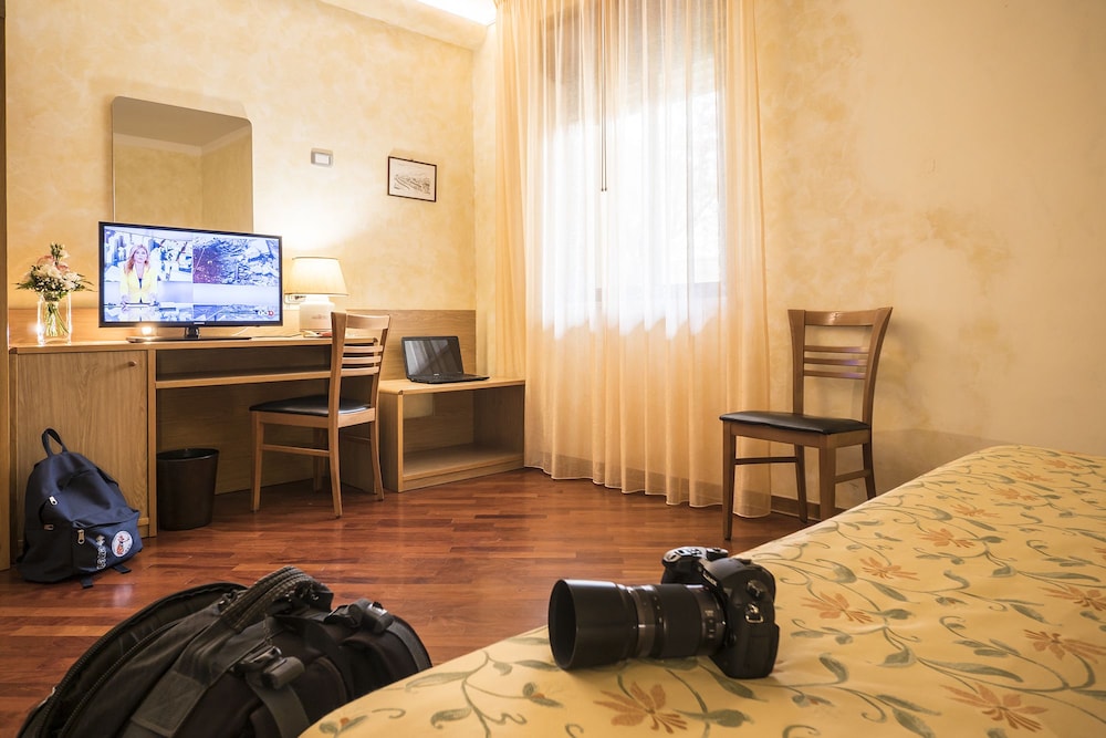 Vega Hotel Perugia 57/70