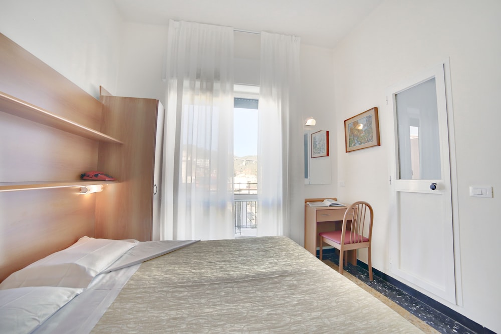 HOTEL MAYOLA 17/73