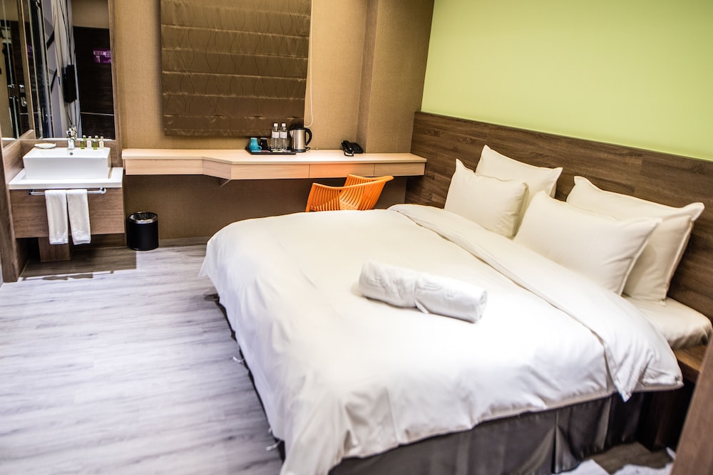 Bv Hotel 14/41