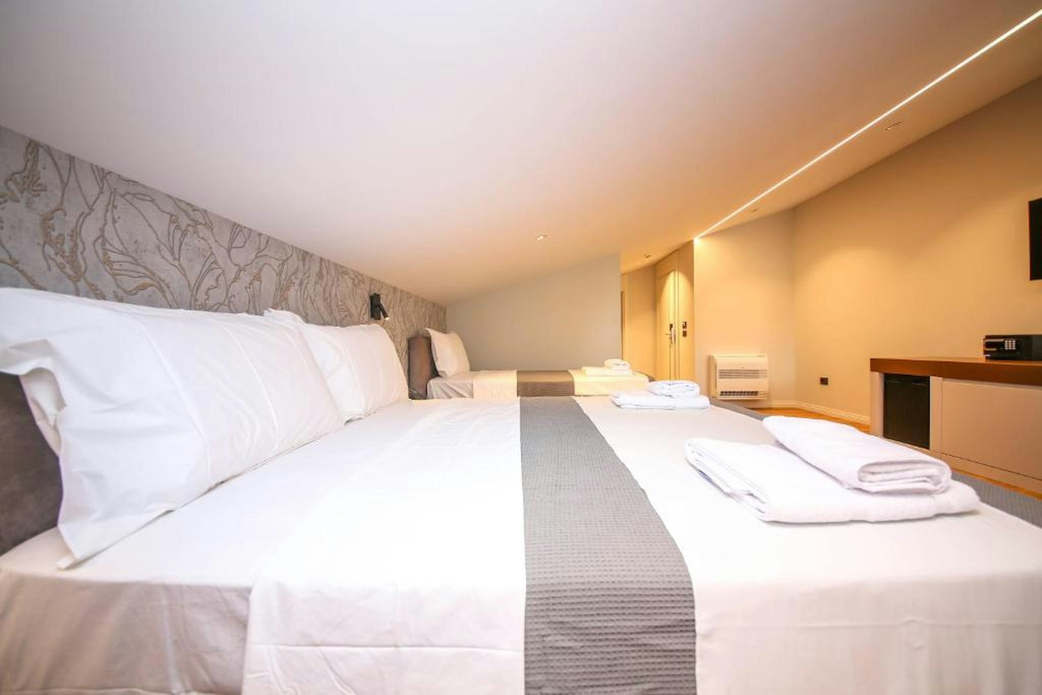 Comfort Boutique Hotel Tirana 14/60