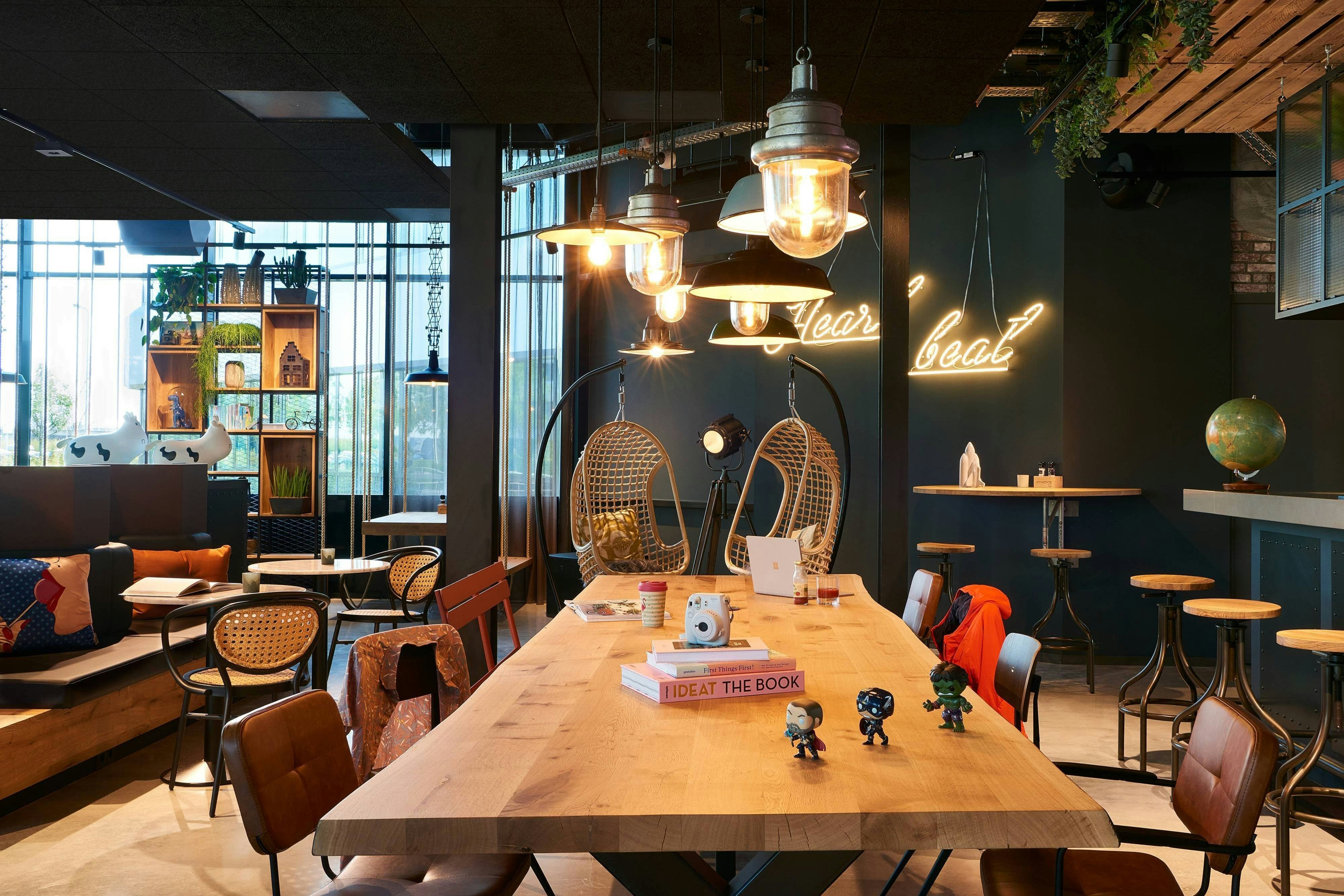Moxy Amsterdam Schiphol Airport 6/10