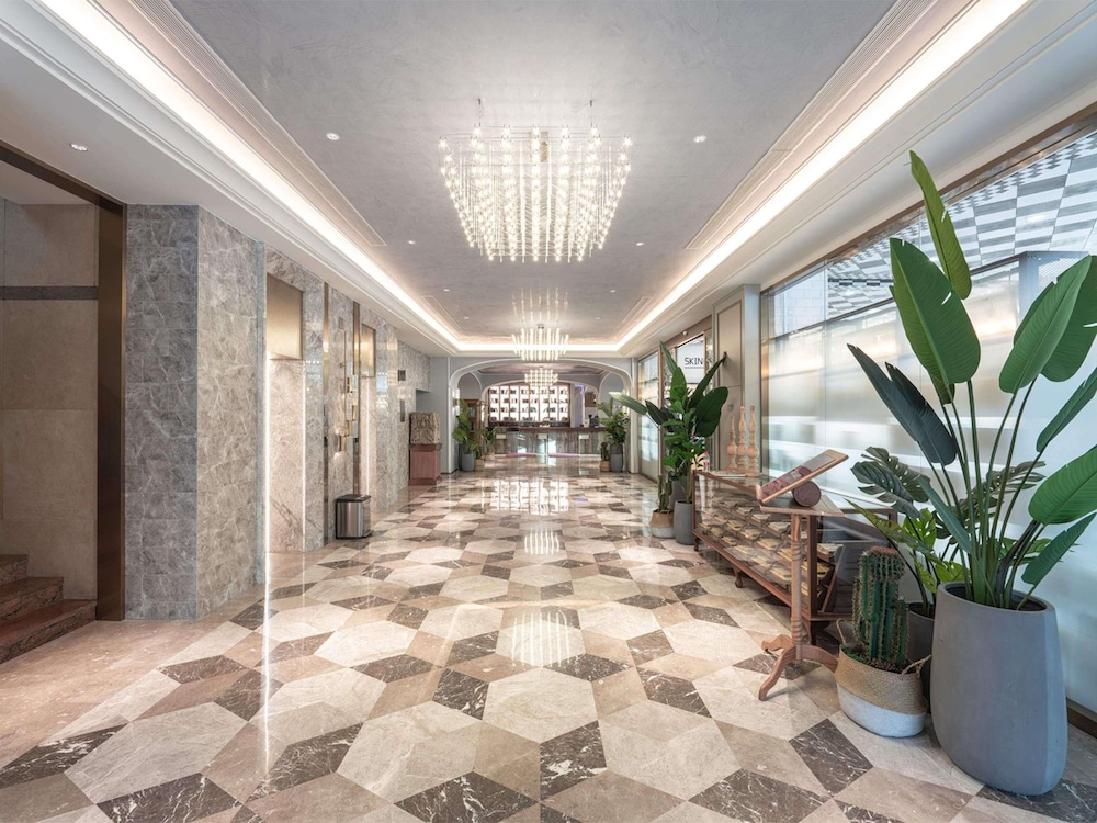 Mercure Xi'an High-tech Zone Center 15/62