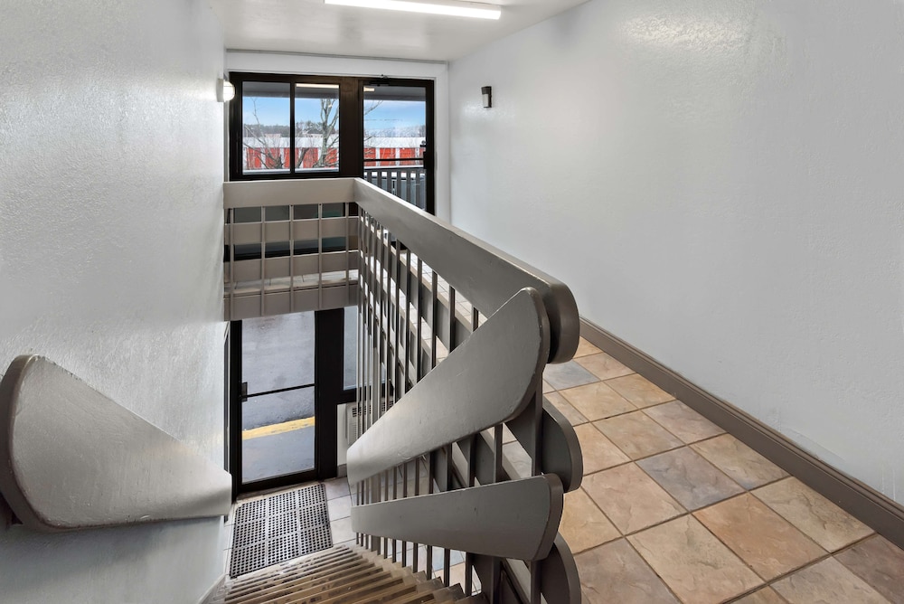 Americas Best Value Inn Bangor 30/43