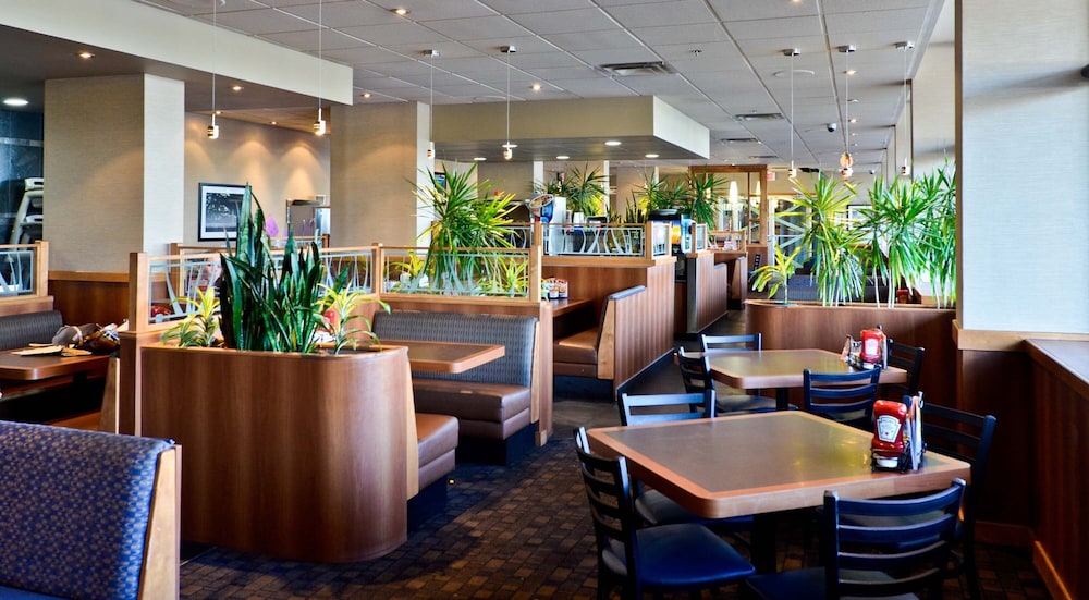 Sandman Hotel Lethbridge 38/46