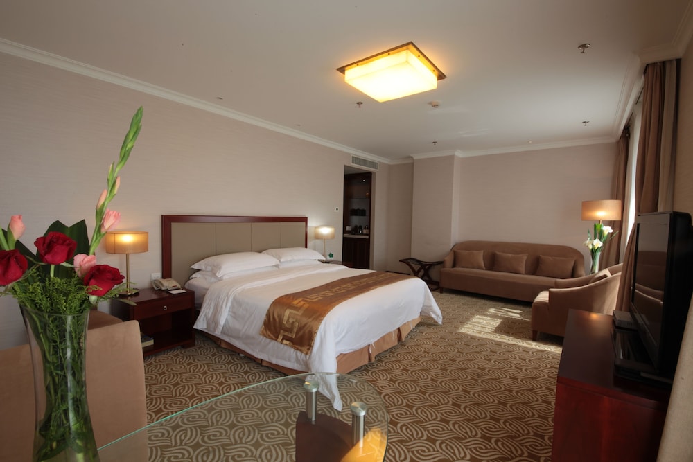 Inner Mongolia Grand Hotel 32/64