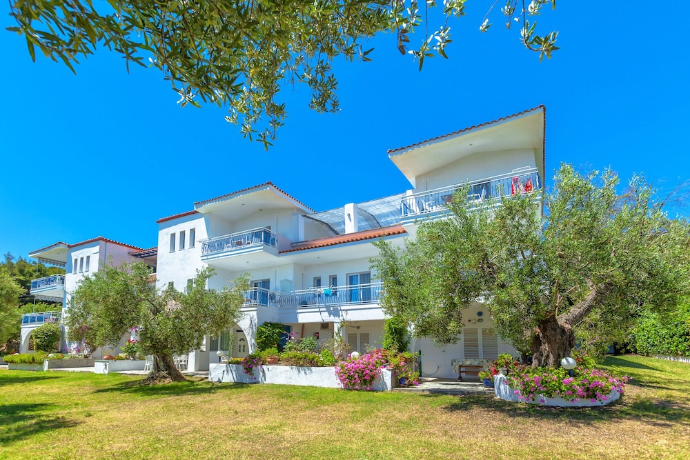 Xenios Faros Apartments 30/36