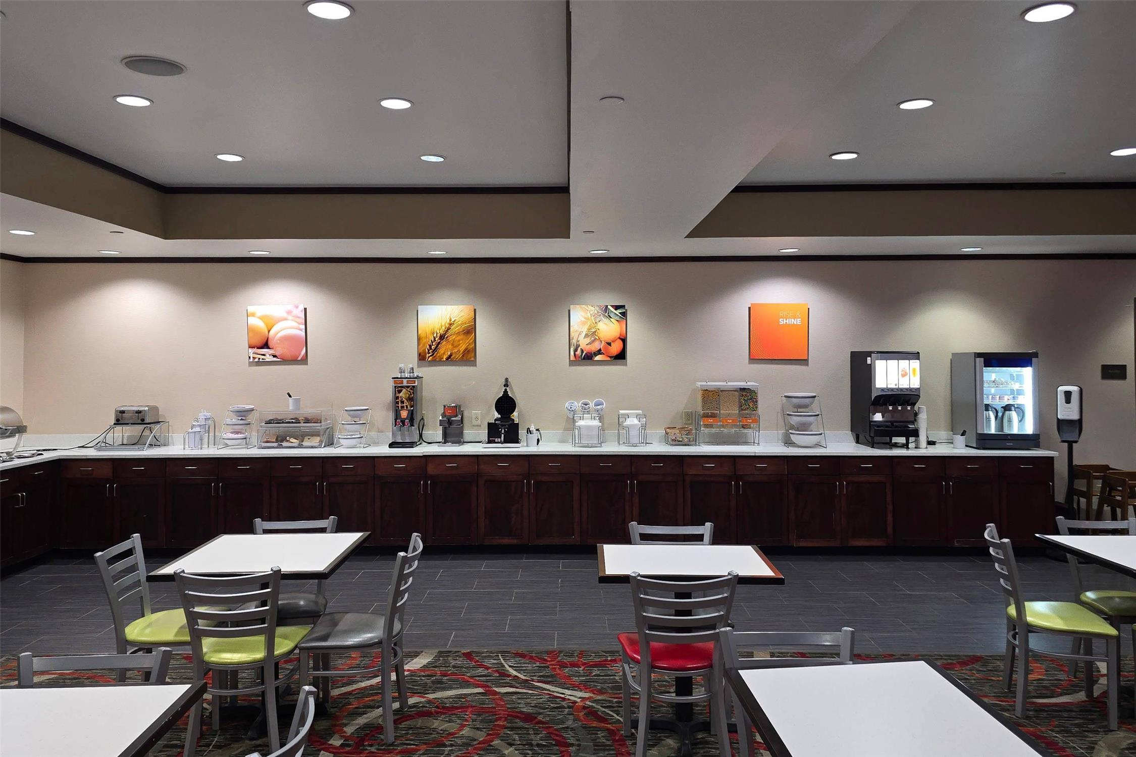 Comfort Suites Uniontown, PA 35/44