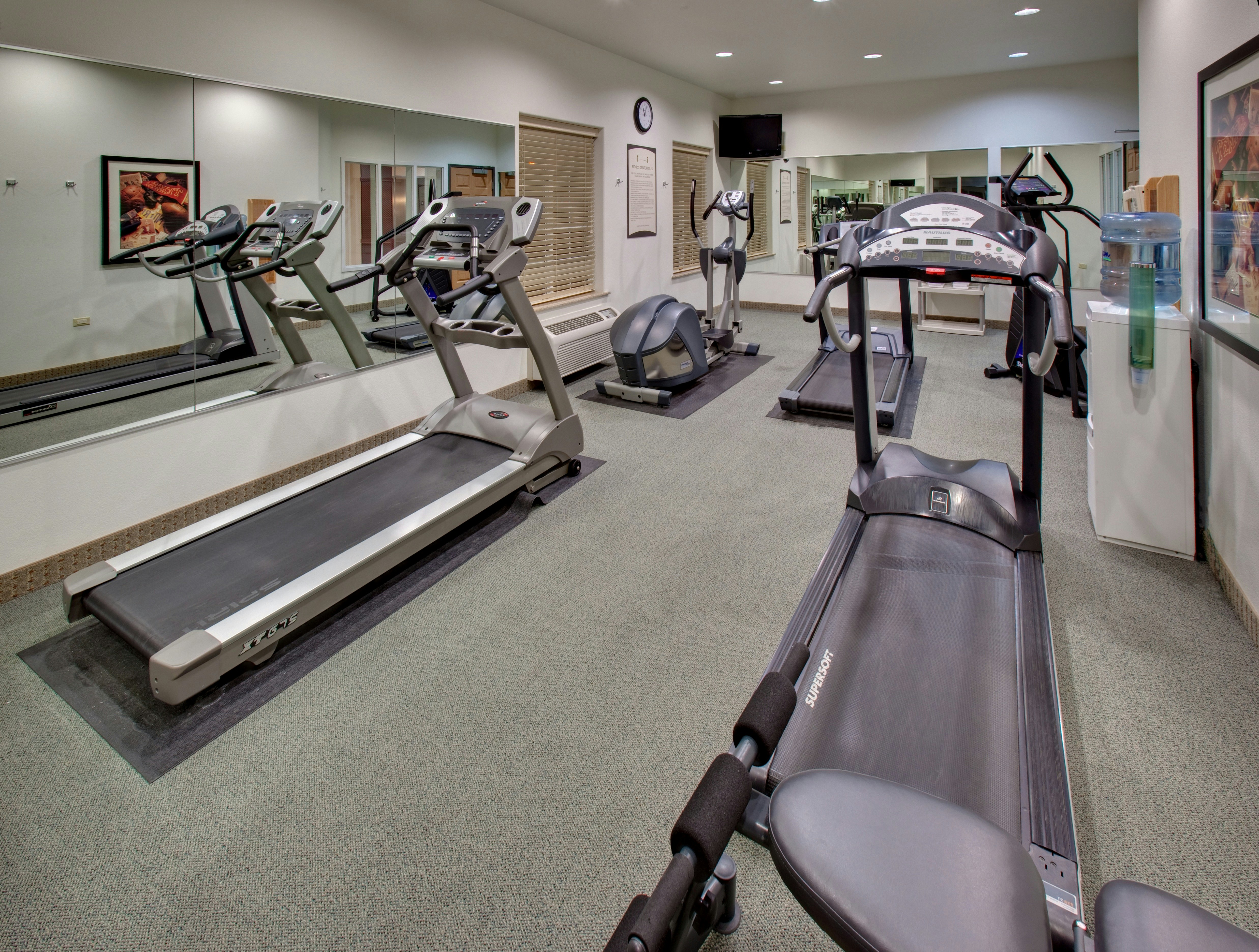 STAYBRIDGE SUITES ROCKFORD 37/73