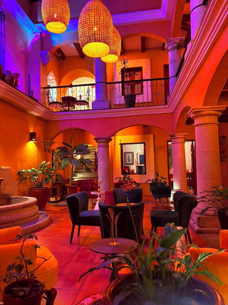 Hotel Casa Divina Oaxaca(formerly Villa Vera Oaxaca) 65/73