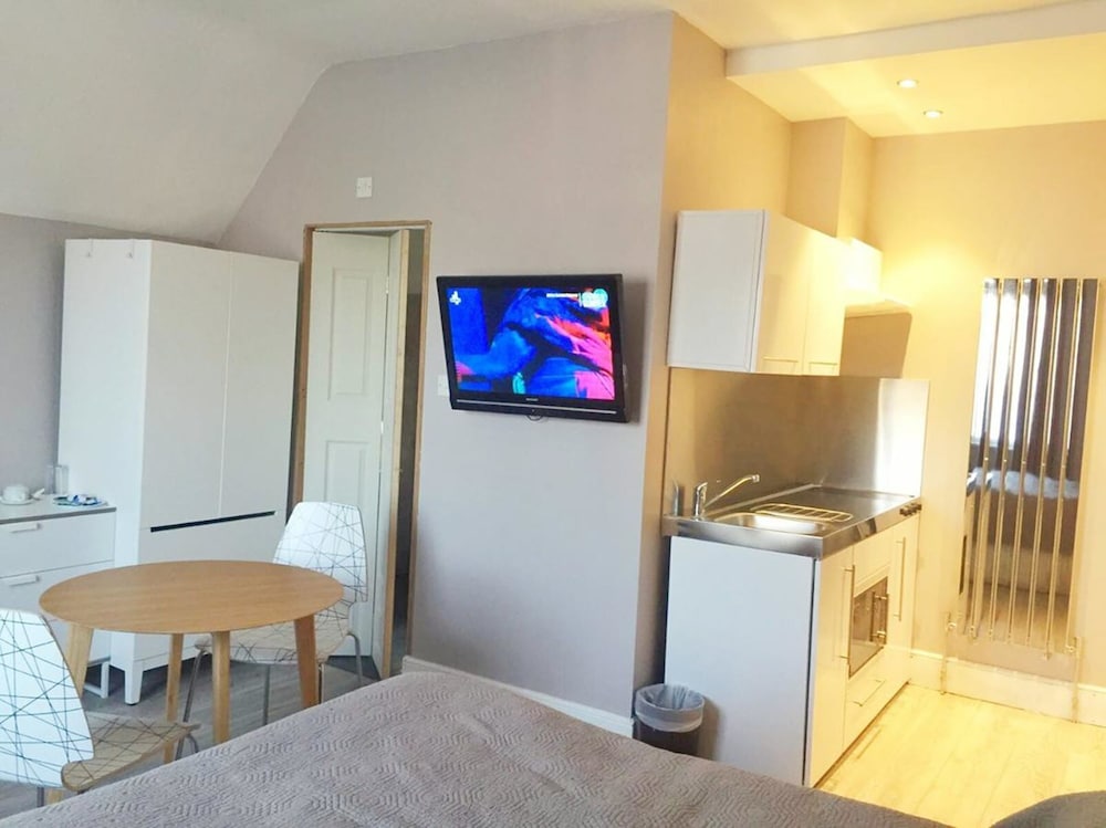 Avis Hotel Bromley 14/22
