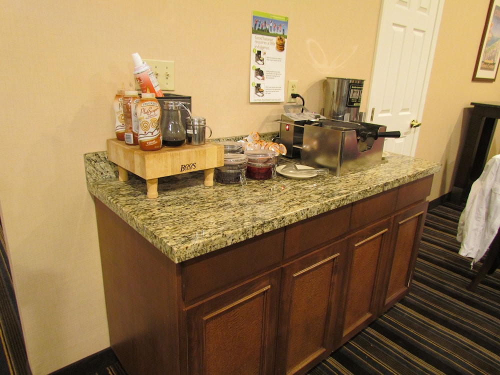 Residence Inn Louisville East 36/46