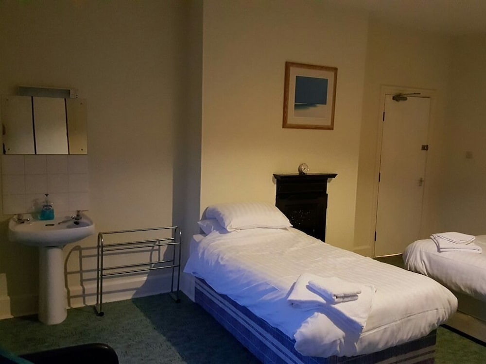 Station Hotel 11/56