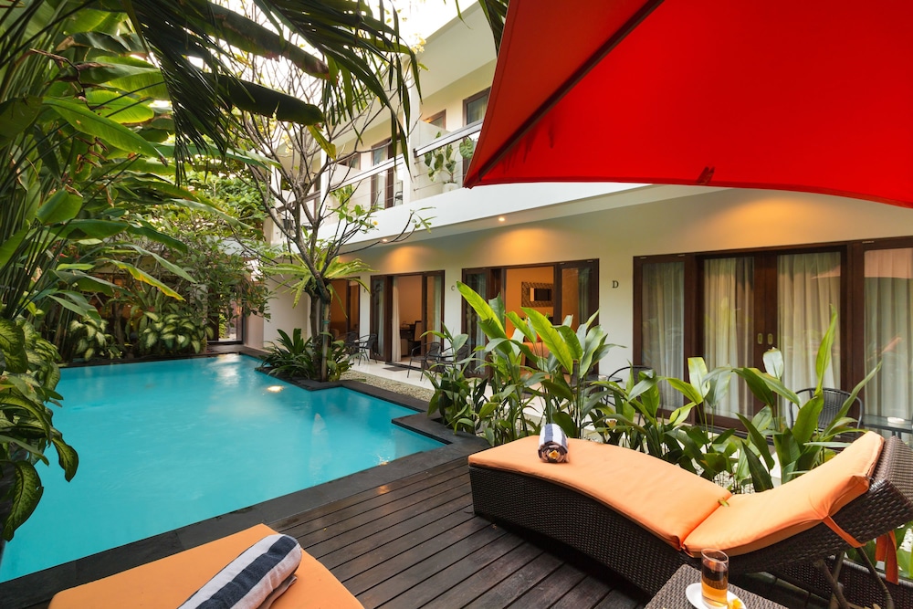 The Pavilion Kuta 38/43