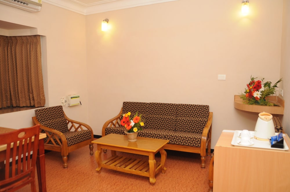 SRM HOTEL 17/41