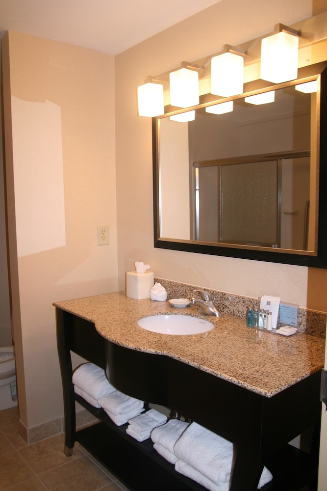 Hampton Inn Wilson Downtown 17/50