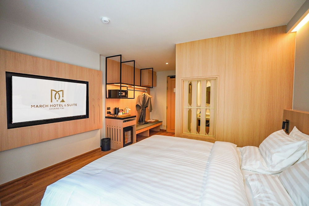 March Hotel & Suite Riverside 20/60