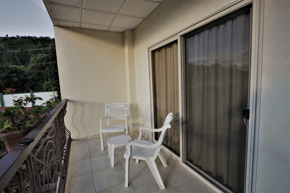 Valle Del Rio S A Hotel 33/68