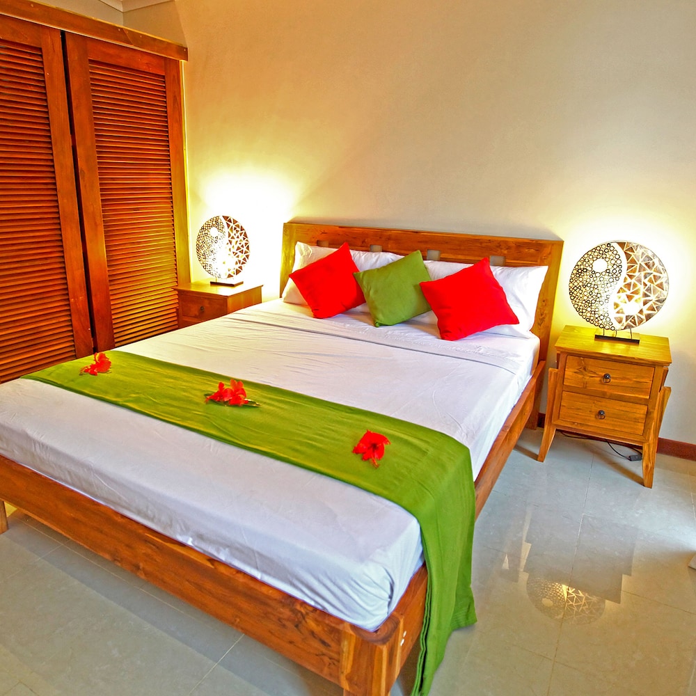 Tropicana Lagoon Resort 12/46