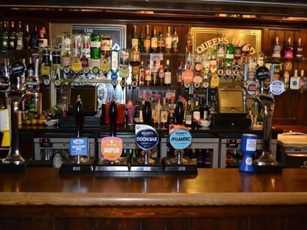 The Queens Head Hotel 21/26