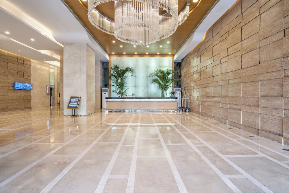 Pearl River International Hotel 3/50