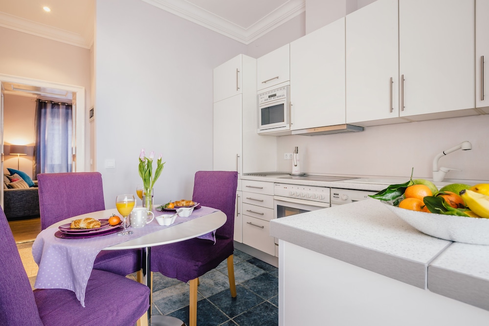 D&A Center Apartments 23/43