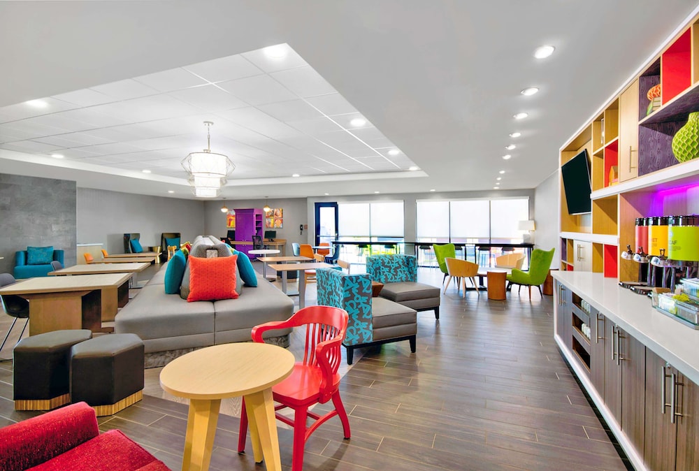 Home2 Suites by Hilton Whitetown Indianapolis NW 46/61