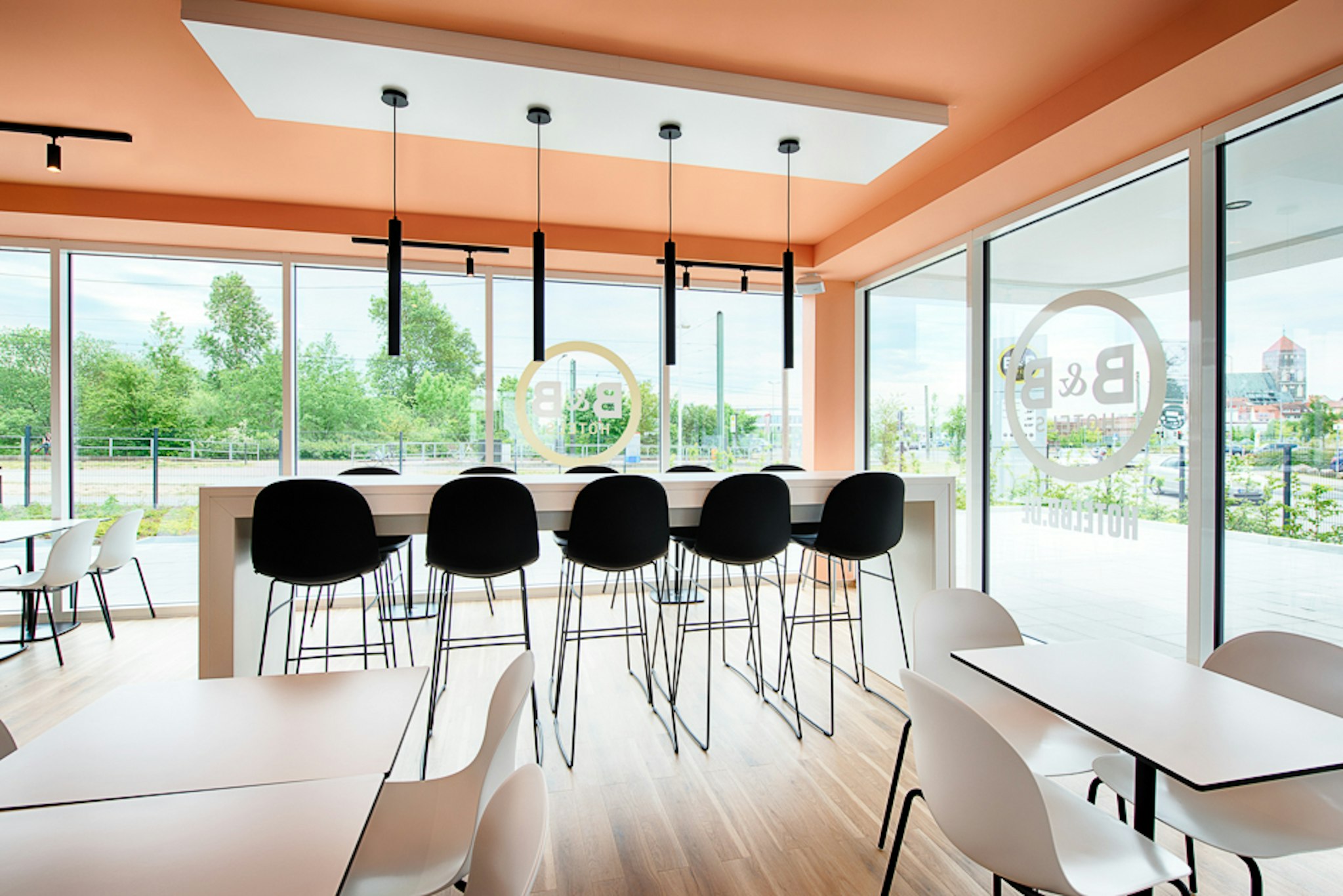 B&B Hotel Rostock-Hafen 18/19