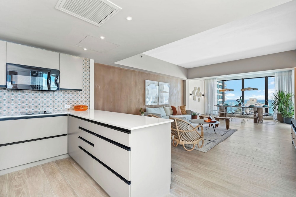 HiBird- Apartment and Suites Hotel 8/50