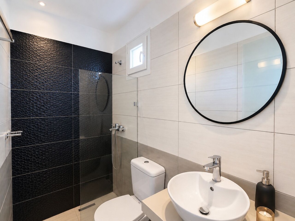 Eleftheria Hotel 50/50