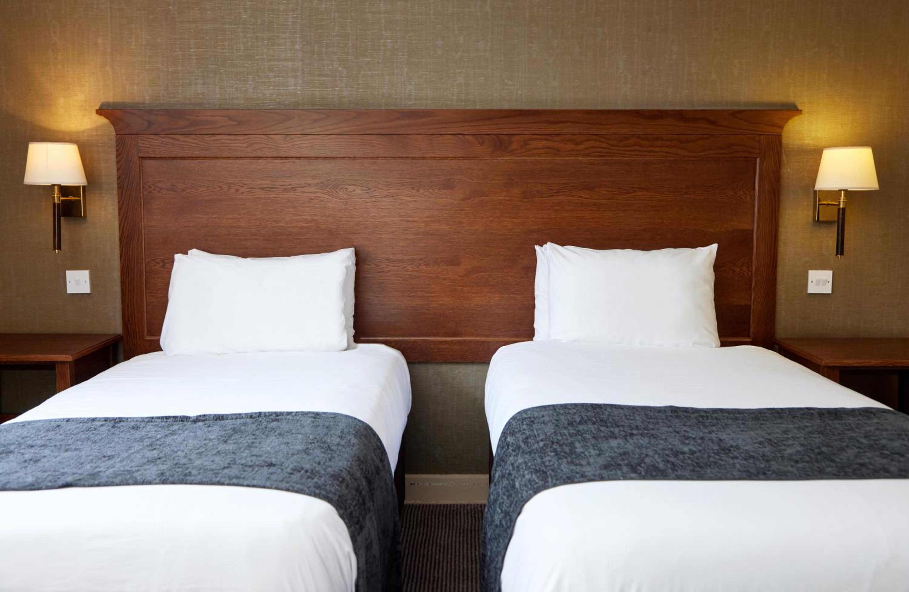 Room, Twin Beds