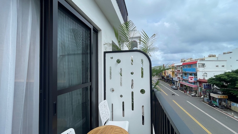 Ocean KT Inn 3/47