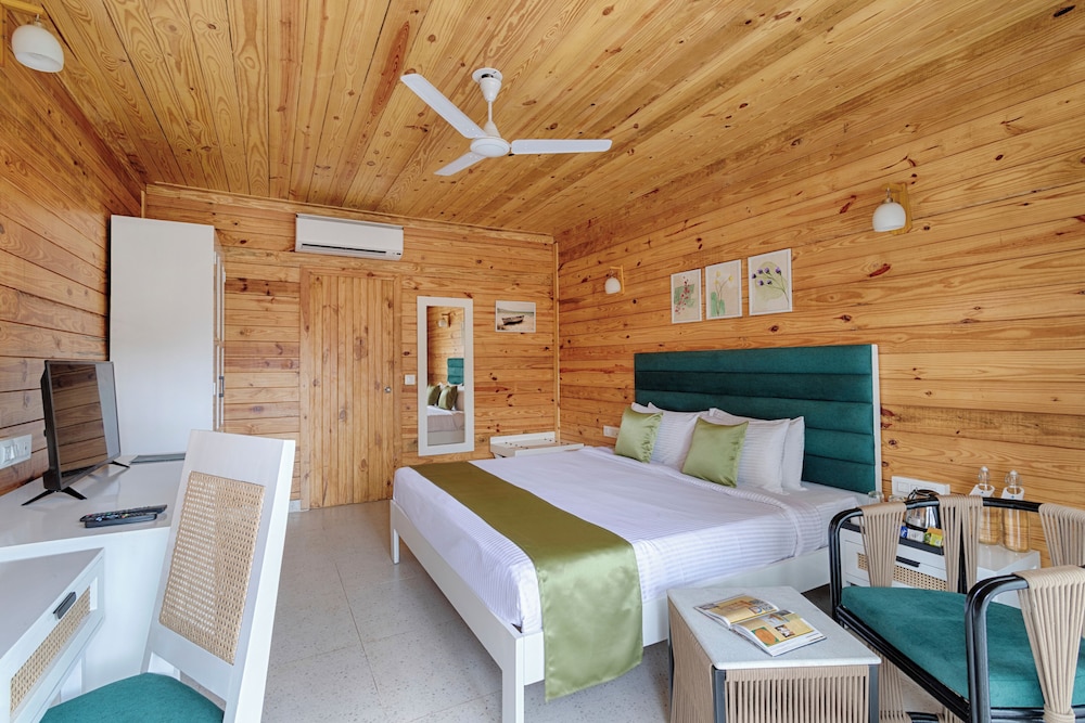 Aralea Beach Resort by Stone Wood Morjim 10/47