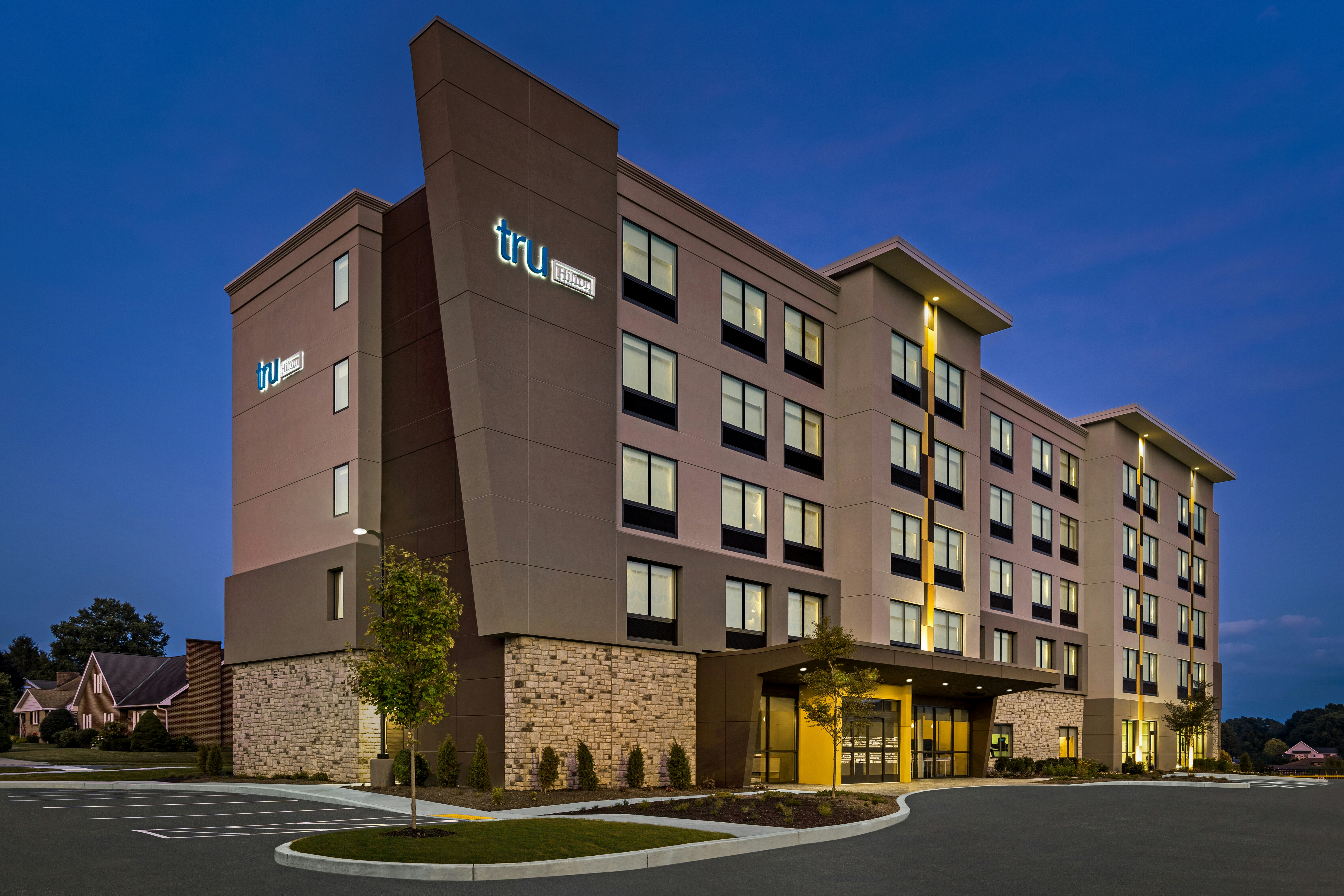 Tru By Hilton Hershey Chocolate Avenue 2/21