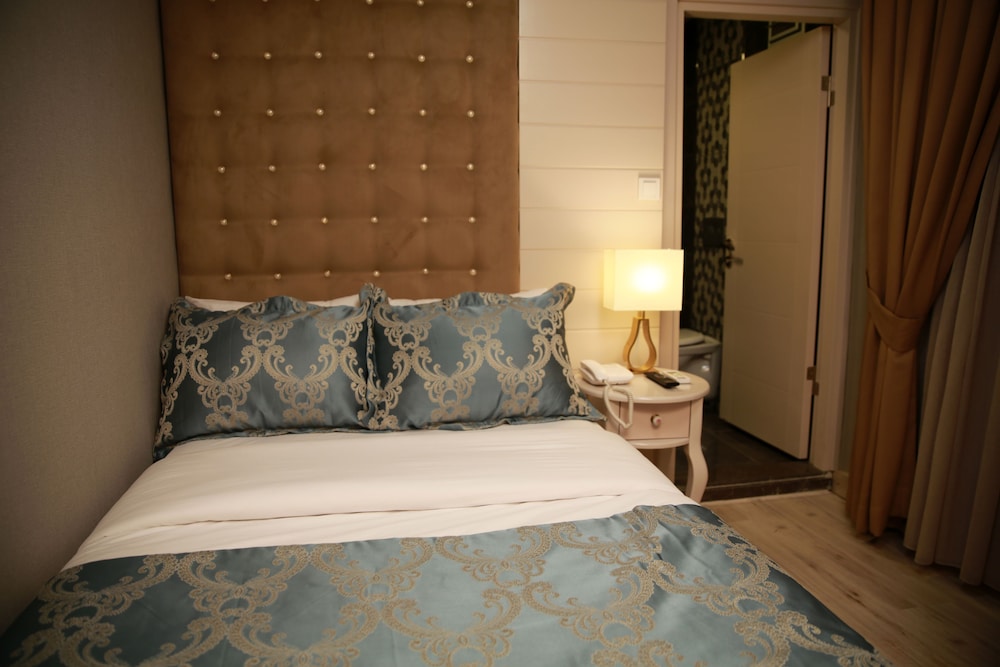 Pelican House Hotel 19/26