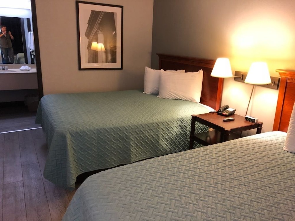 Springfield Inn TN 19/37