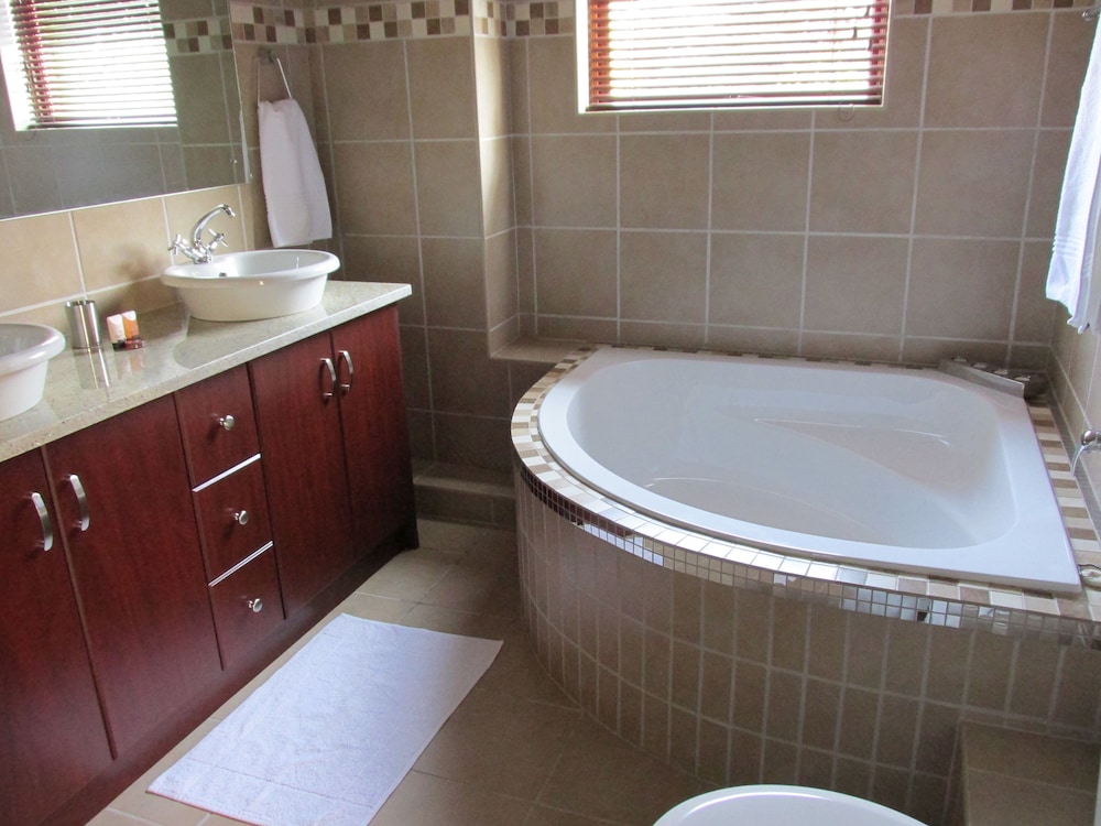 Karoo Sun Boutique Guest House 46/46