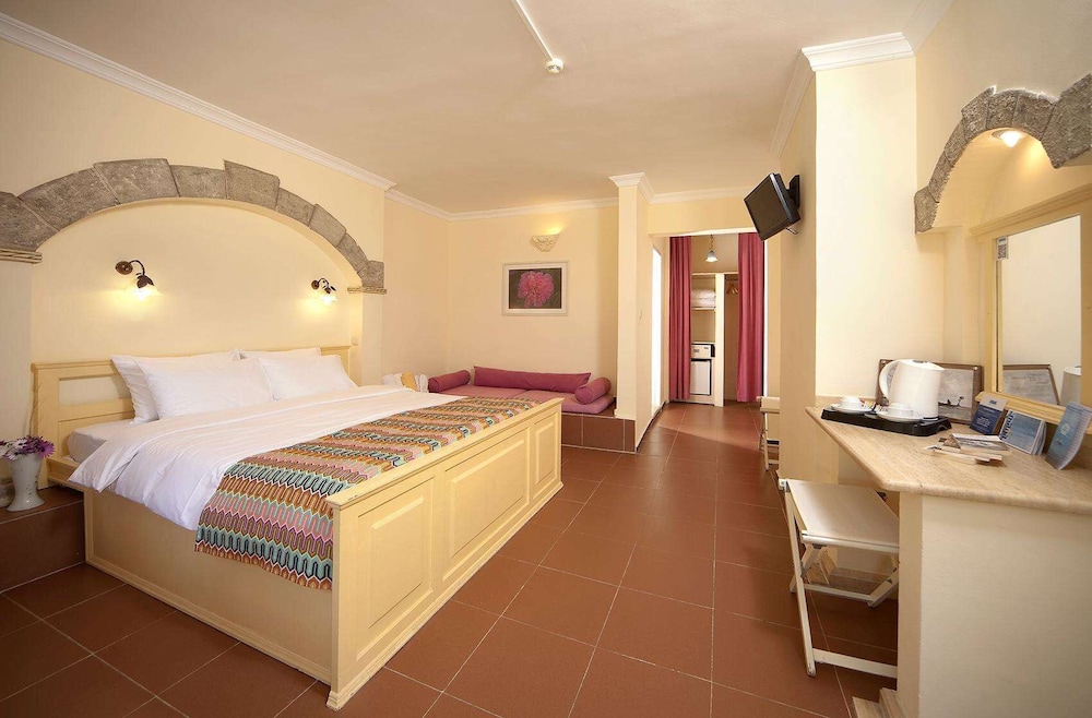 Maya Bistro Hotel Beach 23/70