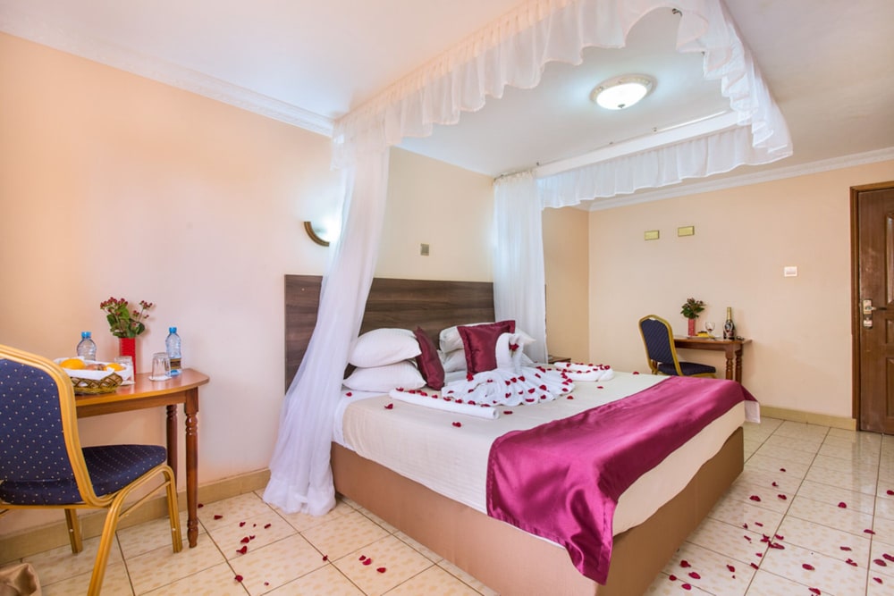 Phoenicia Hotel 11/50